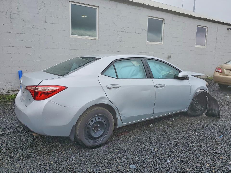 Photo 3 from auction – 2018 TOYOTA COROLLA with VIN 2T1BURHE6JC090005