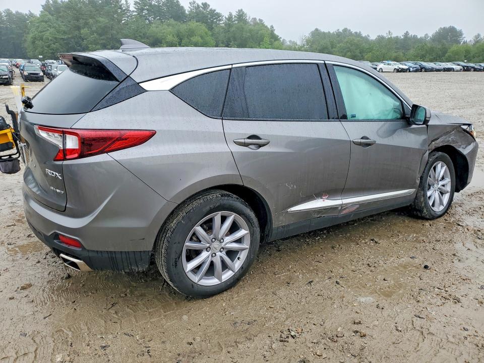 Photo 3 from auction – 2023 ACURA RDX with VIN 5J8TC2H30PL025439