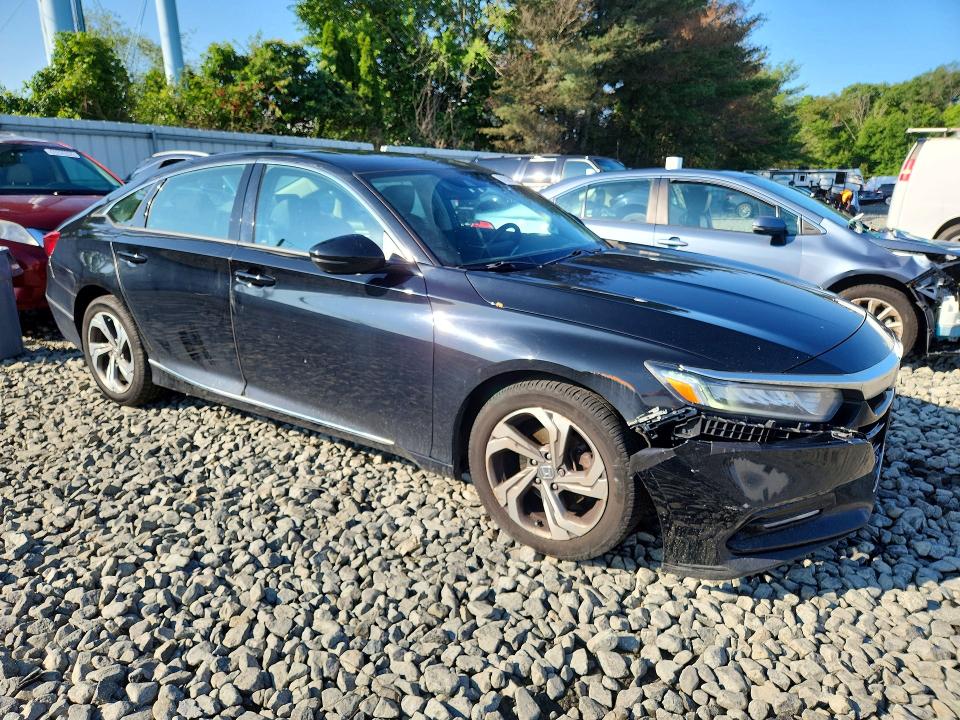 Photo 4 from auction – 2018 HONDA ACCORD with VIN 1HGCV1F59JA073811