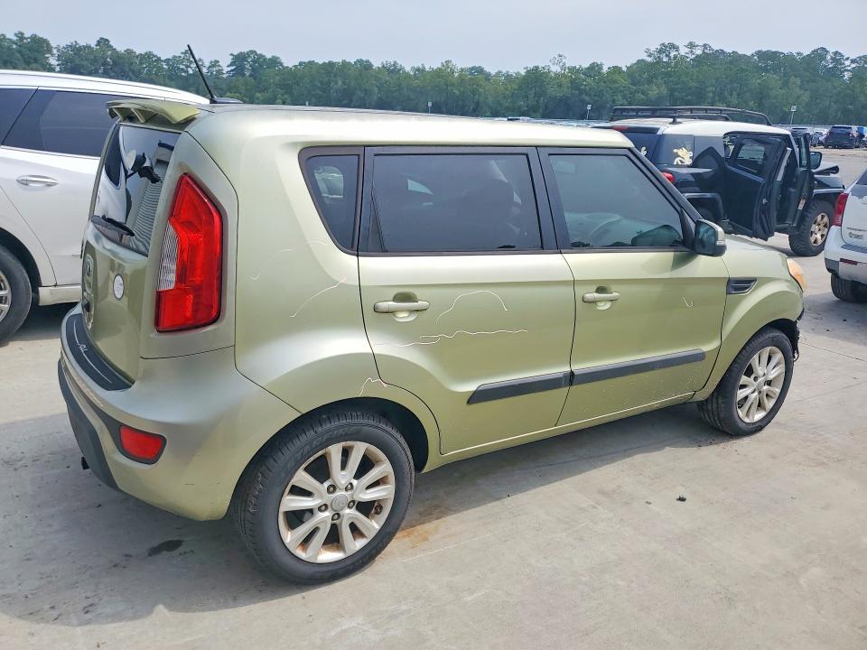 Photo 3 from auction – 2013 KIA SOUL with VIN KNDJT2A68D7602183