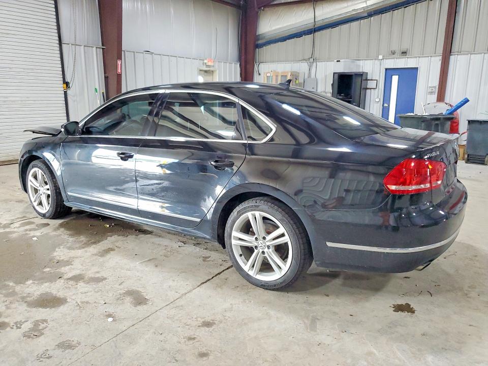 Photo 2 from auction – 2014 VOLKSWAGEN PASSAT with VIN 1VWCT7A3XEC110160