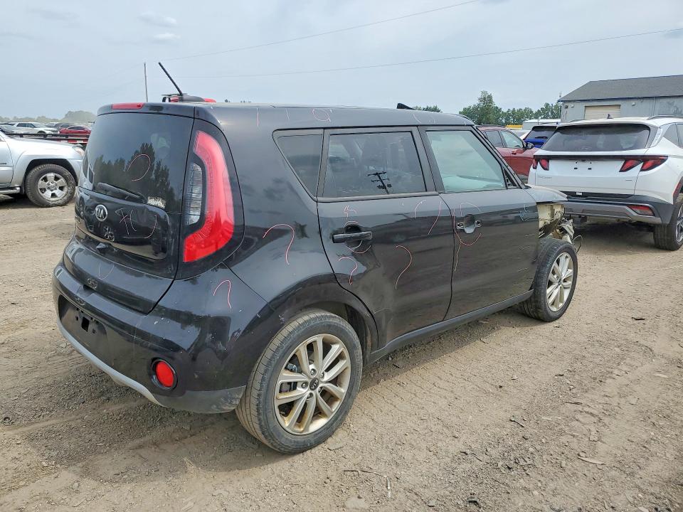 Photo 3 from auction – 2017 KIA SOUL with VIN KNDJP3A57H7461551