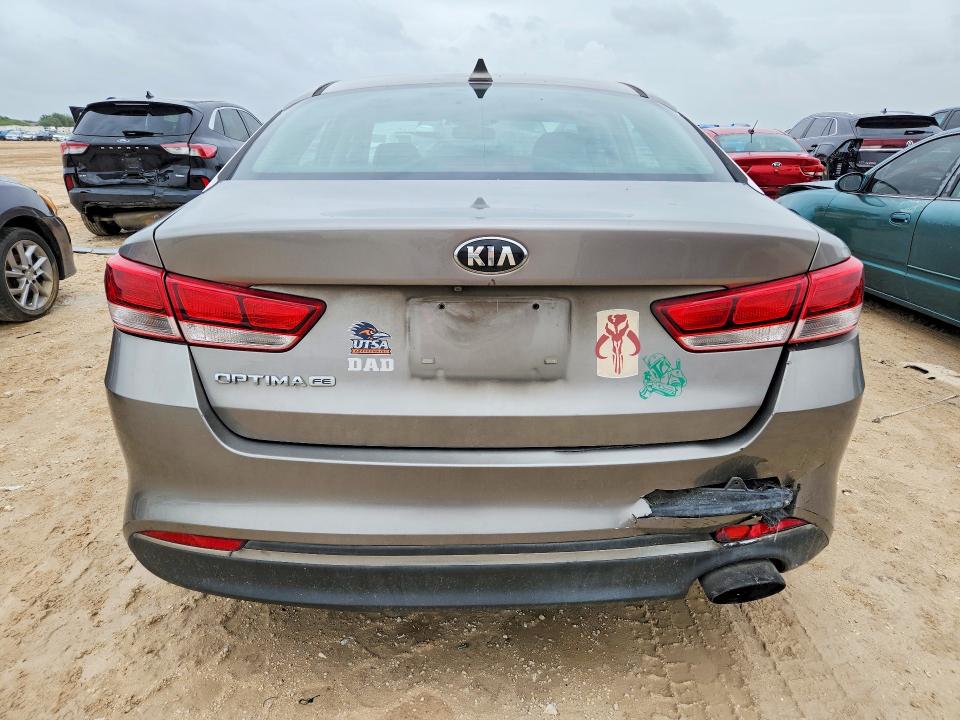 Photo 6 from auction – 2016 KIA OPTIMA with VIN 5XXGT4L39GG116261