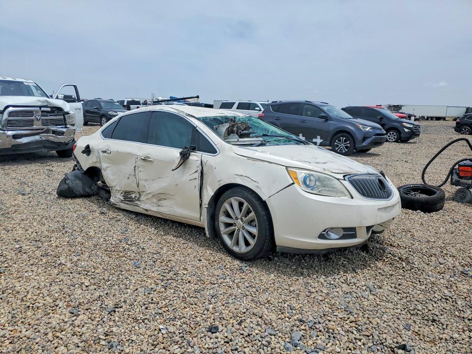 Photo 4 from auction – 2014 BUICK VERANO with VIN 1G4PS5SK6E4103343