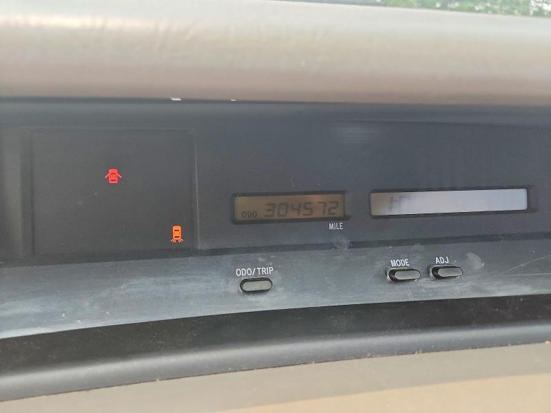 Photo 9 from auction – 2000 TOYOTA AVALON with VIN 4T1BF28B2YU028374