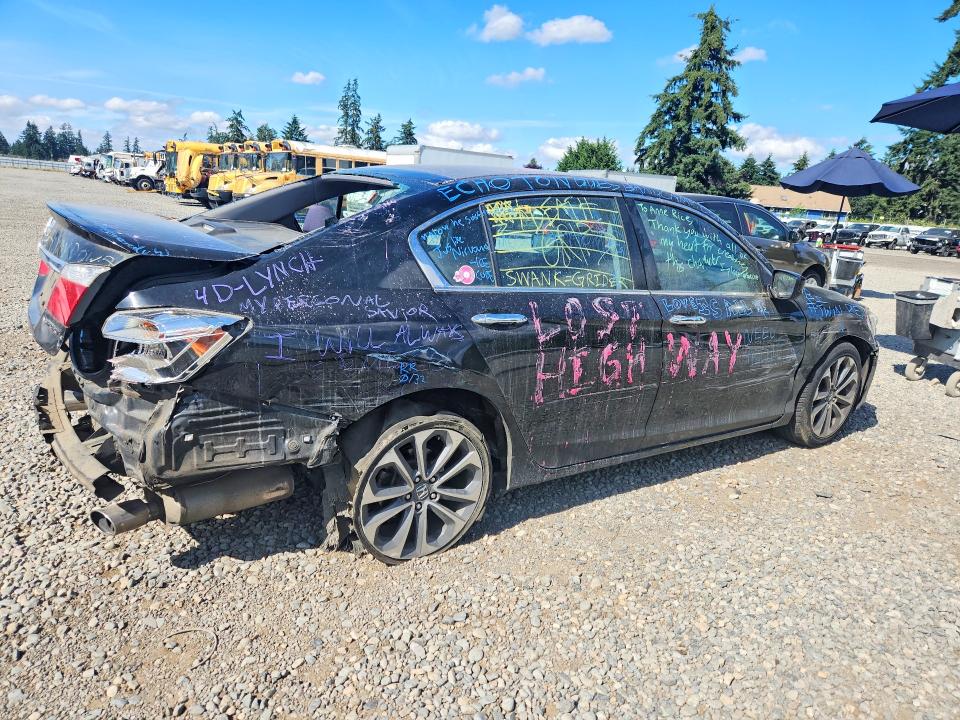 Photo 3 from auction – 2015 HONDA ACCORD with VIN 1HGCR2F50FA228585