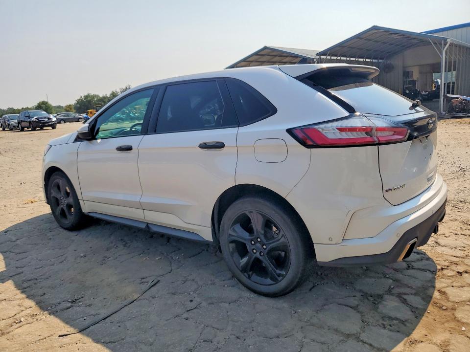 Photo 2 from auction – 2019 FORD EDGE with VIN 2FMPK4AP5KBB99622