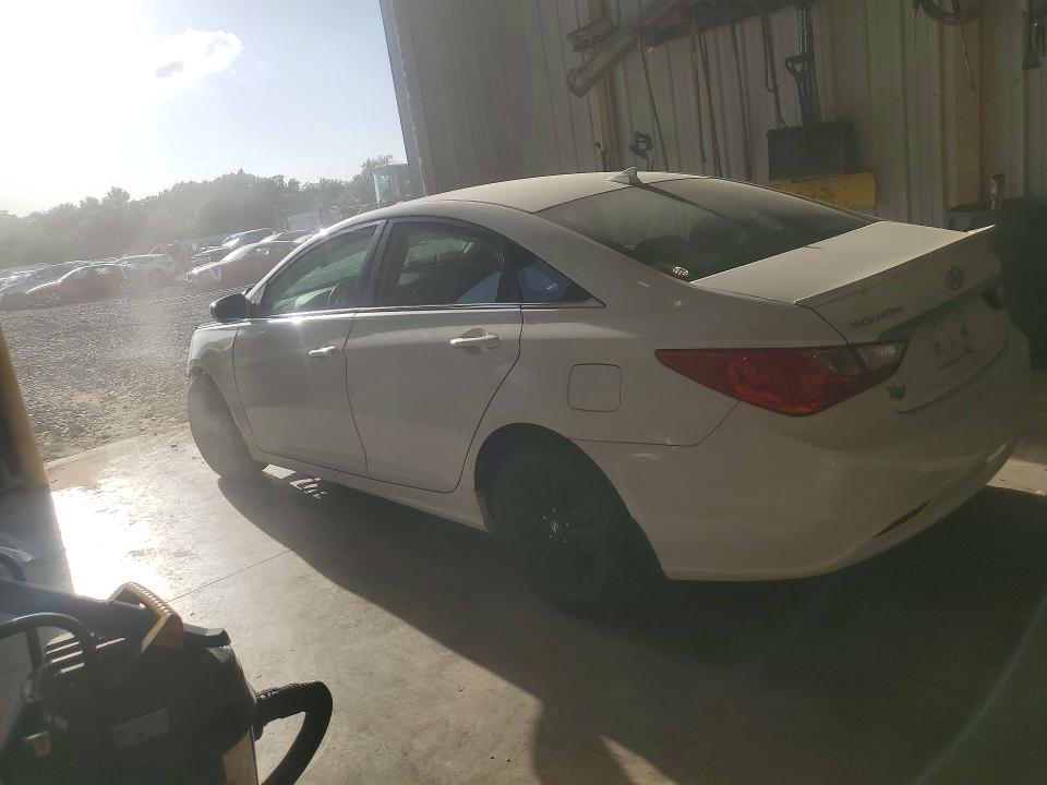 Photo 2 from auction – 2013 HYUNDAI SONATA with VIN 5NPEB4ACXDH508999