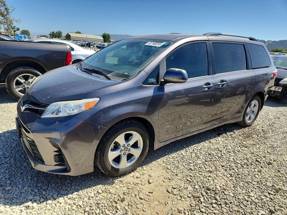 2018 TOYOTA SIENNA - Търг №61740616