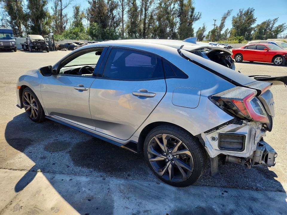 Photo 2 from auction – 2018 HONDA CIVIC with VIN SHHFK7H44JU203155