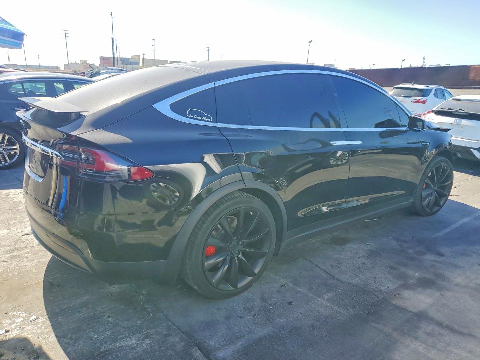 Photo 3 from auction – 2021 TESLA MODEL X with VIN 5YJXCDE43MF311342