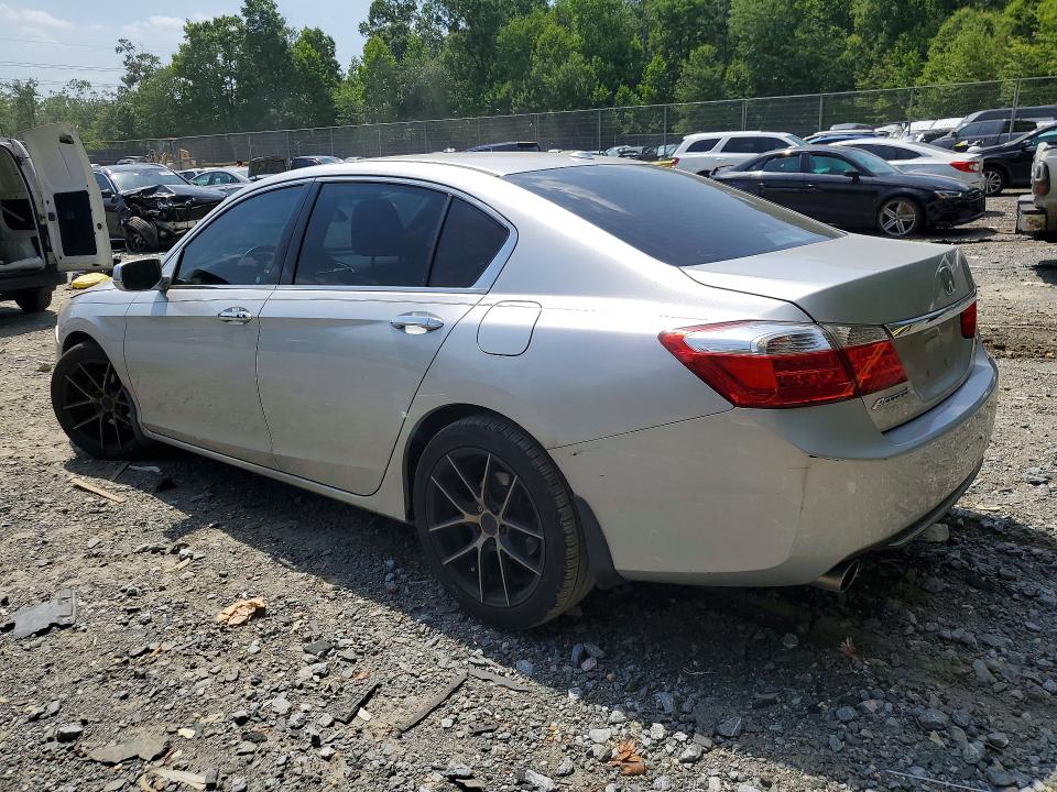 Photo 2 from auction – 2015 HONDA ACCORD with VIN 1HGCR3F81FA013362