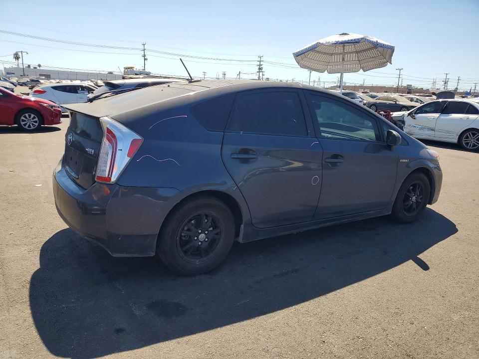 Photo 3 from auction – 2015 TOYOTA PRIUS with VIN JTDKN3DU0F1931058