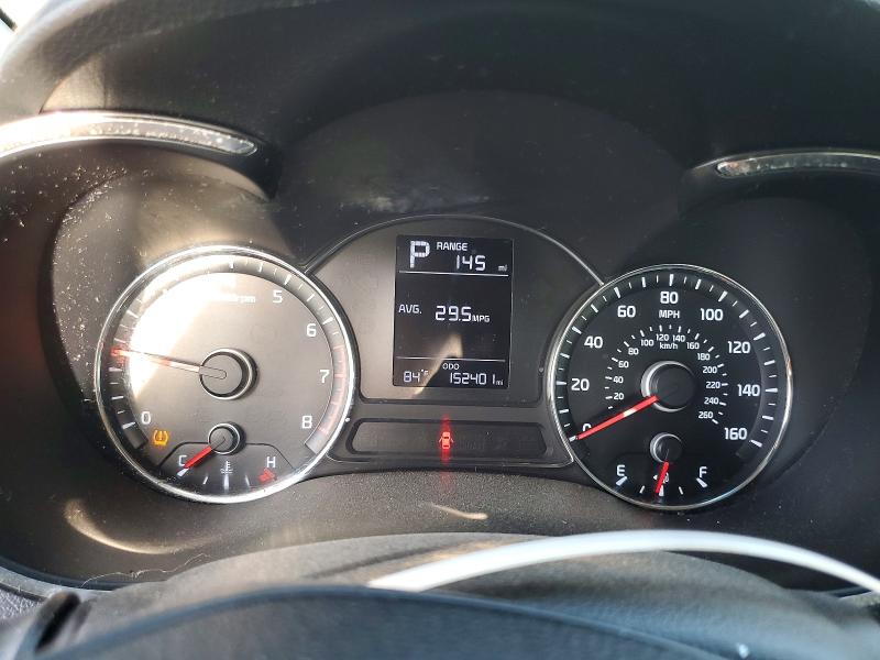 Photo 9 from auction – 2017 KIA FORTE with VIN 3KPFK4A7XHE041889