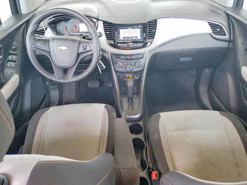 Zdjęcie 8 z aukcji – 2017 CHEVROLET TRAX z VIN 3GNCJKSB6HL287385