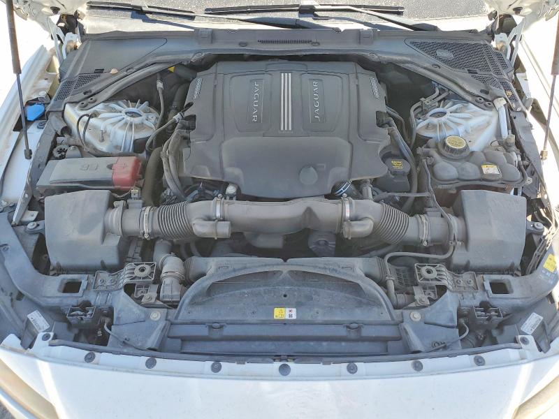 Photo 11 from auction – 2017 JAGUAR XF with VIN SAJBE4BV5HCY30396