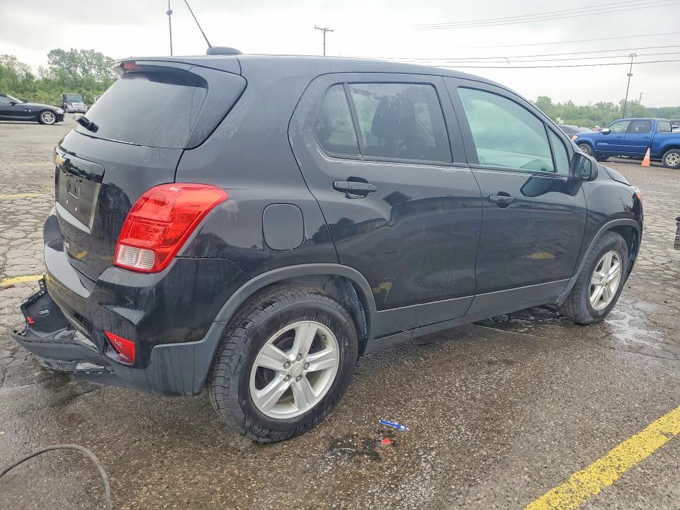 Photo 3 from auction – 2020 CHEVROLET TRAX with VIN 3GNCJKSB1LL122451