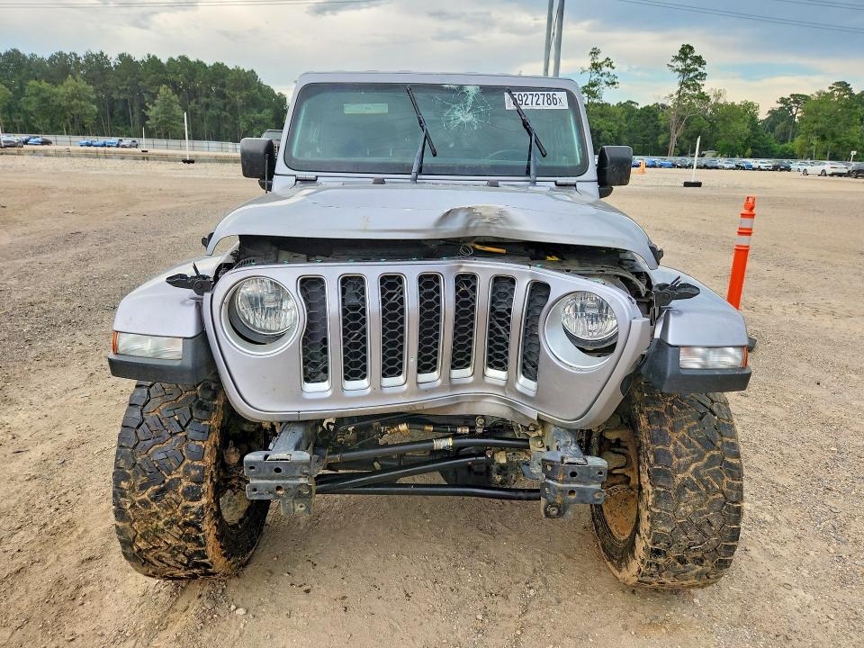 Photo 5 from auction – 2020 JEEP GLADIATOR with VIN 1C6HJTFG8LL135095