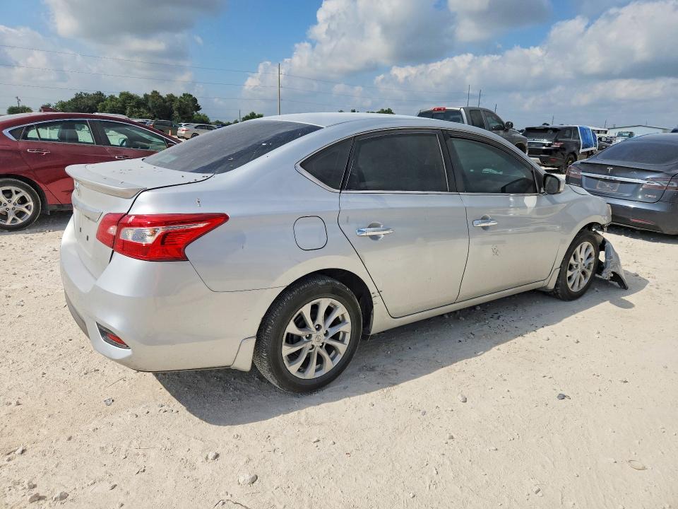 Photo 3 from auction – 2019 NISSAN SENTRA with VIN 3N1AB7AP1KY260535