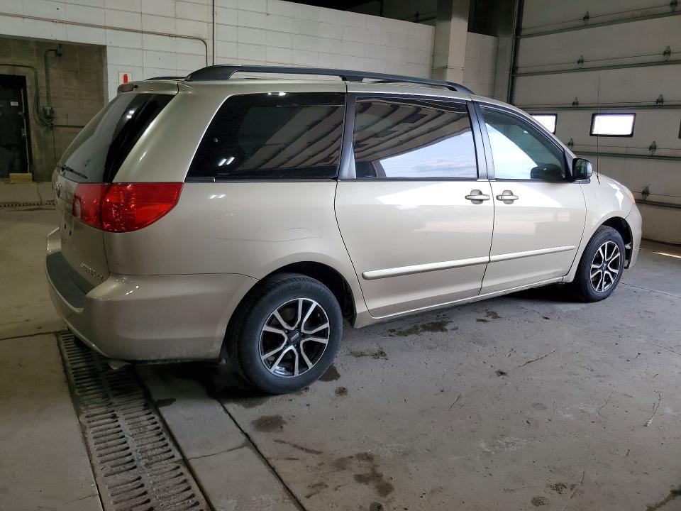 Photo 3 from auction – 2006 TOYOTA SIENNA with VIN 5TDZA23C26S439938