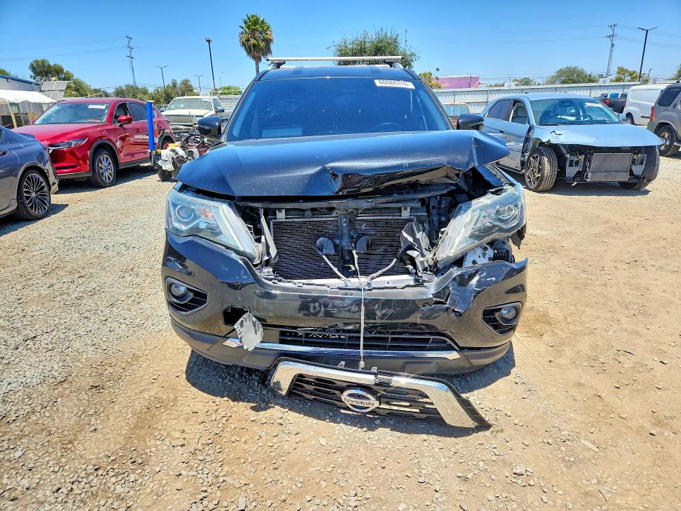 Photo 5 from auction – 2018 NISSAN PATHFINDER with VIN 5N1DR2MM1JC607861
