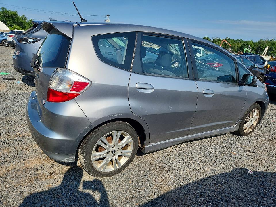 Photo 3 from auction – 2010 HONDA FIT with VIN JHMGE8H43AC001695