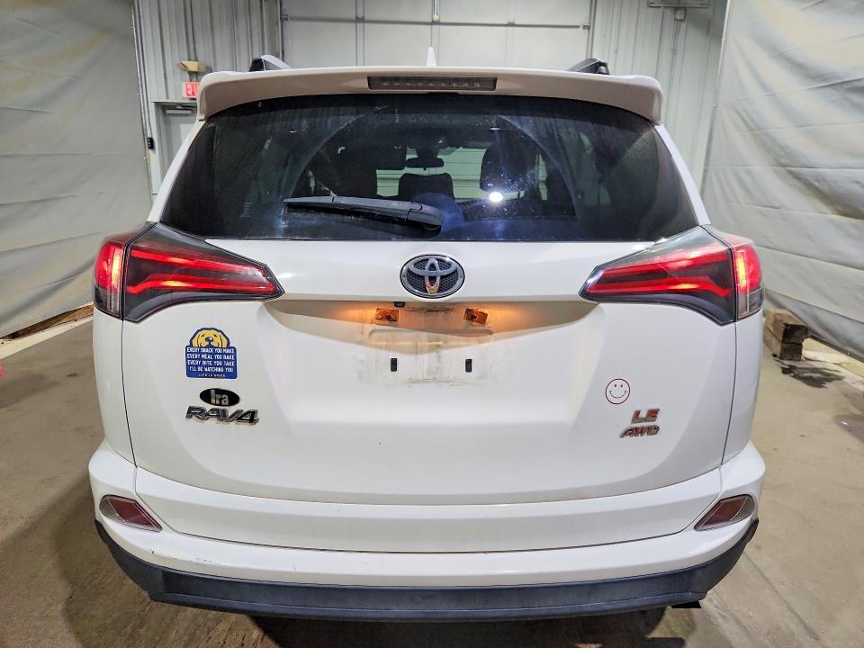 Photo 6 from auction – 2017 TOYOTA RAV4 with VIN JTMBFREV0HJ108852