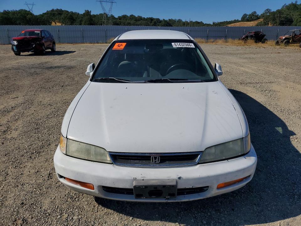 Photo 5 from auction – 1997 HONDA ACCORD with VIN 1HGCE1826VA006950