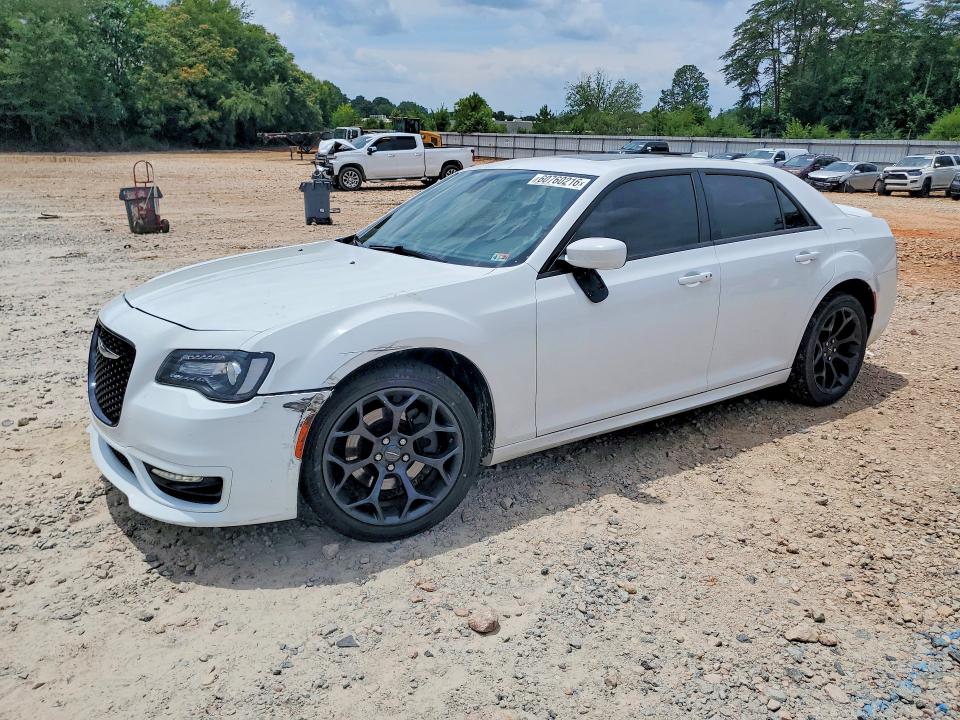 CHRYSLER 300 2020 z numerem VIN 2C3CCABT1LH225260 - Zdjęcie z aukcji
