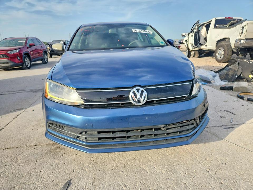 Photo 5 from auction – 2017 VOLKSWAGEN JETTA with VIN 3VW2B7AJ0HM331329