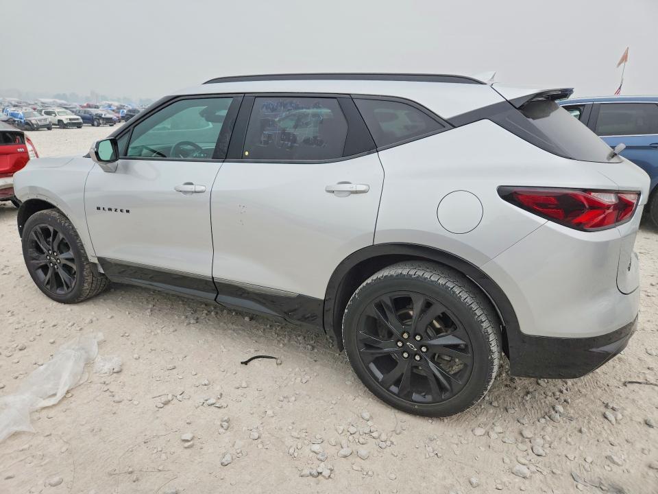 Photo 2 from auction – 2022 CHEVROLET BLAZER with VIN 3GNKBKRS0NS119659