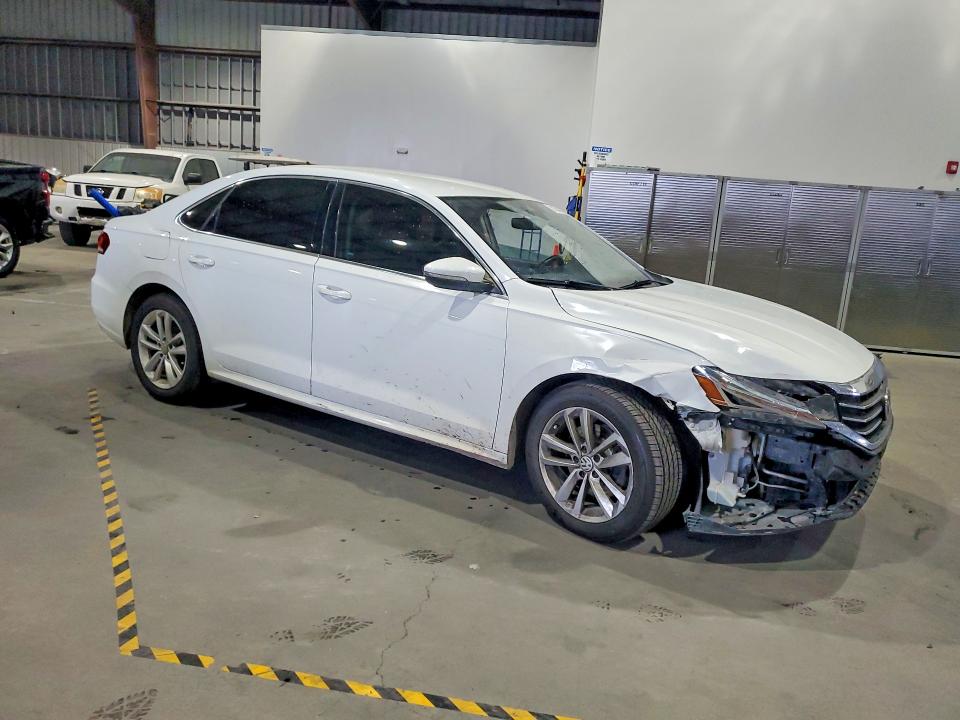 Photo 4 from auction – 2020 VOLKSWAGEN PASSAT with VIN 1VWSA7A39LC016785