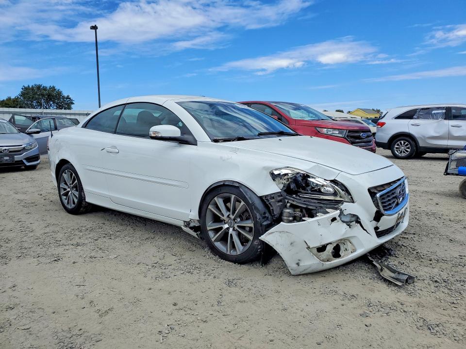 Photo 4 from auction – 2012 VOLVO C70 with VIN YV1672MC8CJ126539