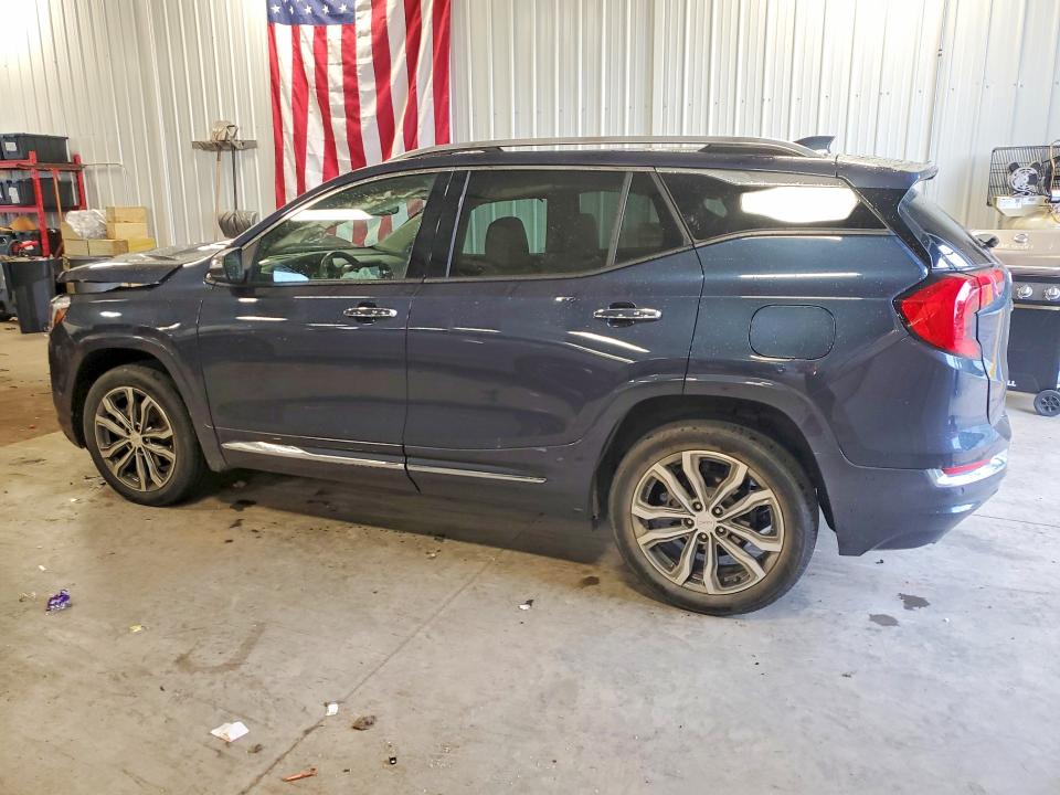 Photo 2 from auction – 2018 GMC TERRAIN with VIN 3GKALXEX5JL335757