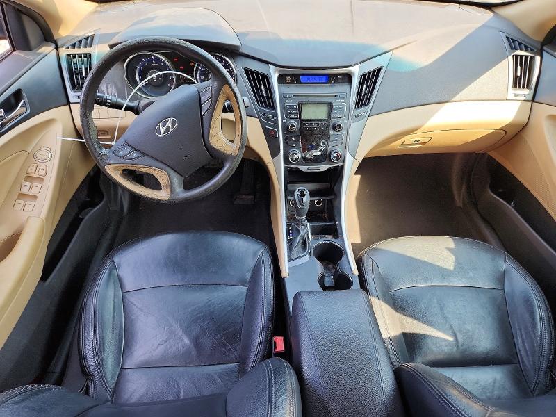 Photo 8 from auction – 2011 HYUNDAI SONATA with VIN 5NPEB4AC6BH025345