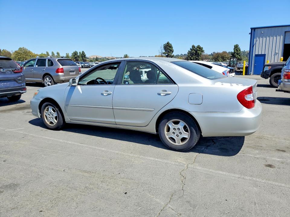 Photo 2 from auction – 2002 TOYOTA CAMRY with VIN 4T1BF32K82U541151