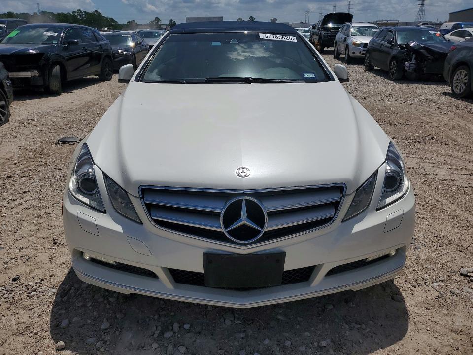 Photo 5 from auction – 2011 MERCEDES-BENZ E with VIN WDDKK5GF3BF098330