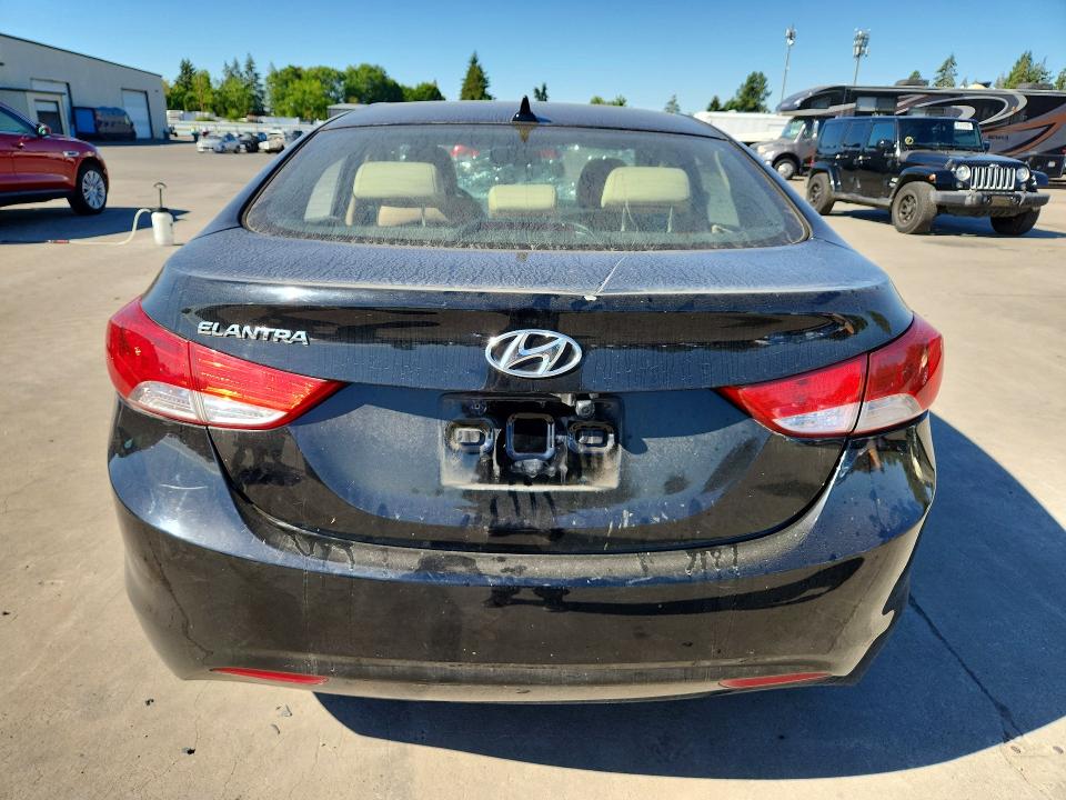 Photo 6 from auction – 2013 HYUNDAI ELANTRA with VIN KMHDH4AE4DU895076