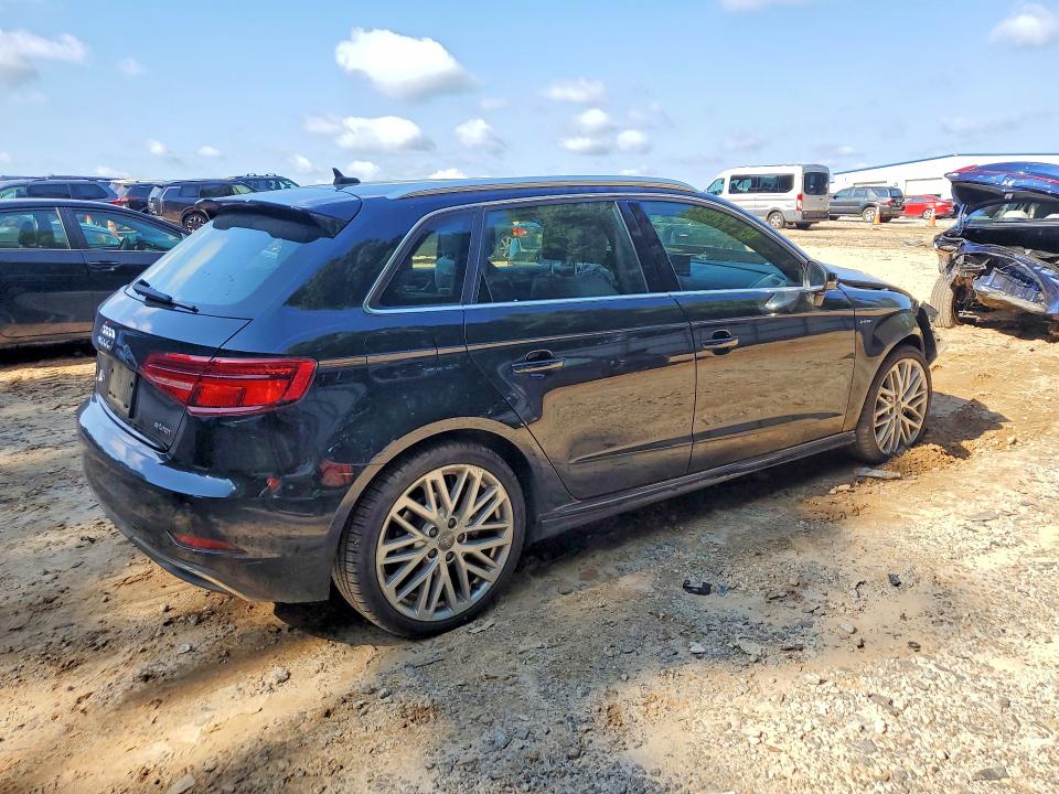 Photo 3 from auction – 2018 AUDI A3 with VIN WAUTPBFF7JA075951