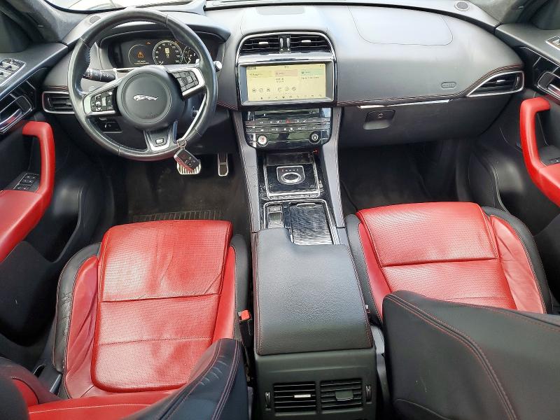 Photo 8 from auction – 2018 JAGUAR F-PACE with VIN SADCL2EV7JA243048