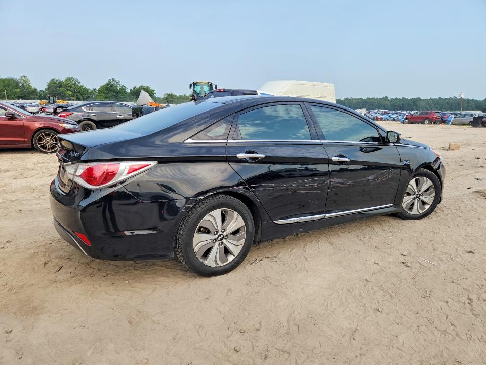 Photo 3 from auction – 2015 HYUNDAI SONATA HYBRID with VIN KMHEC4A48FA136008