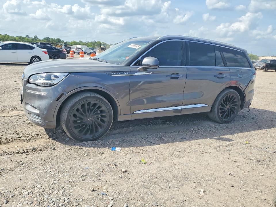 LINCOLN AVIATOR 2021 with VIN 5LM5J7XC2MGL17151 - Photo from auction