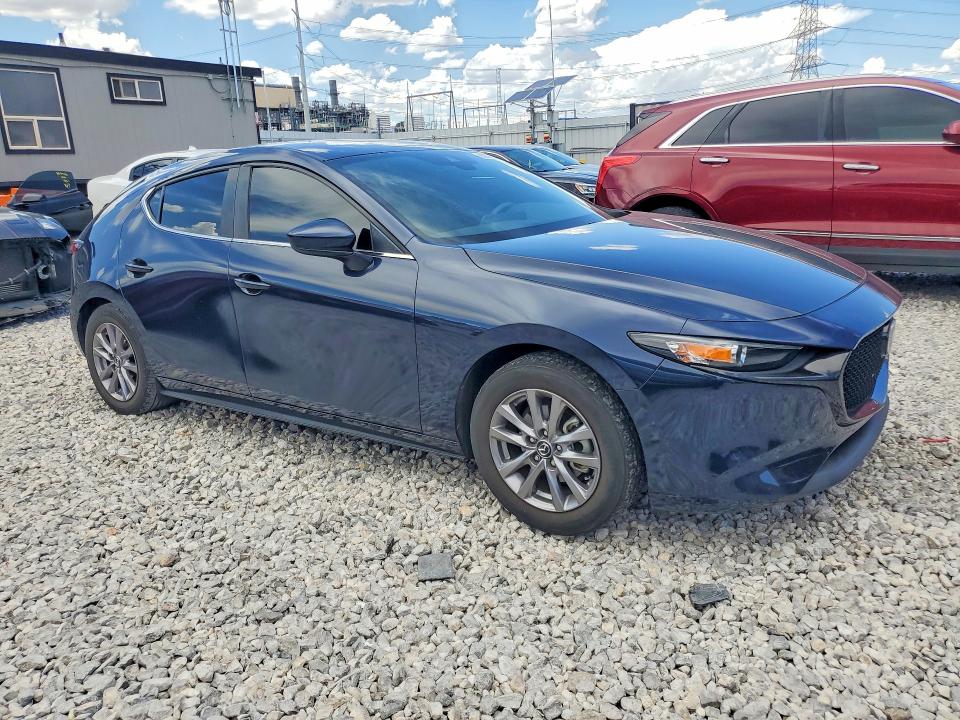 Zdjęcie 4 z aukcji – 2021 MAZDA 3 z VIN JM1BPAJL8M1326583