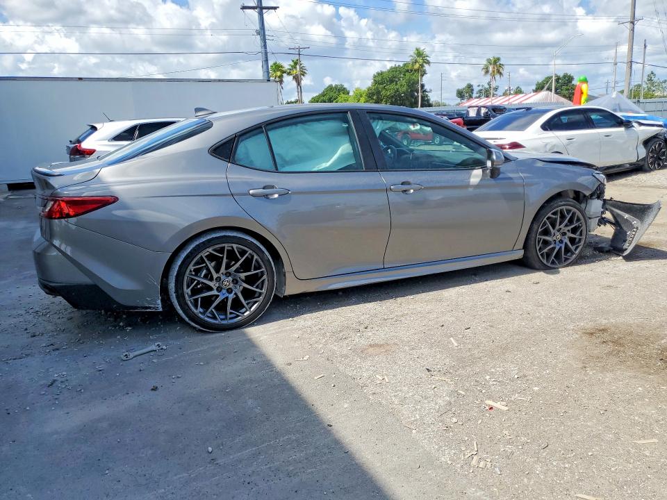 Photo 3 from auction – 2025 TOYOTA CAMRY with VIN 4T1DAACK2SU539518