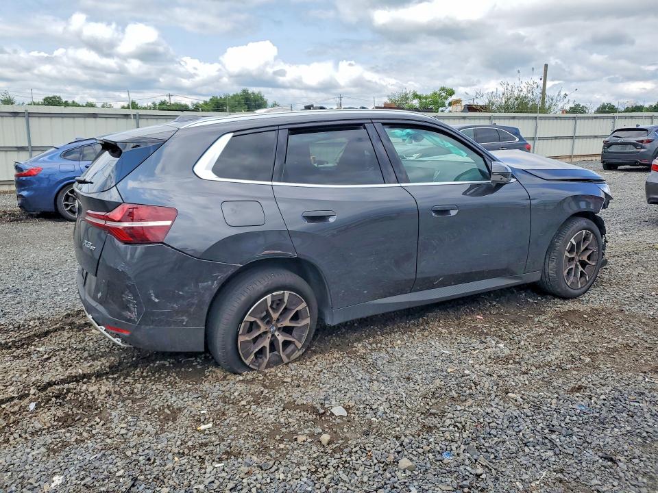 Foto 3 de la subasta – 2025 BMW X3 con VIN 5UX53GP02S9130919