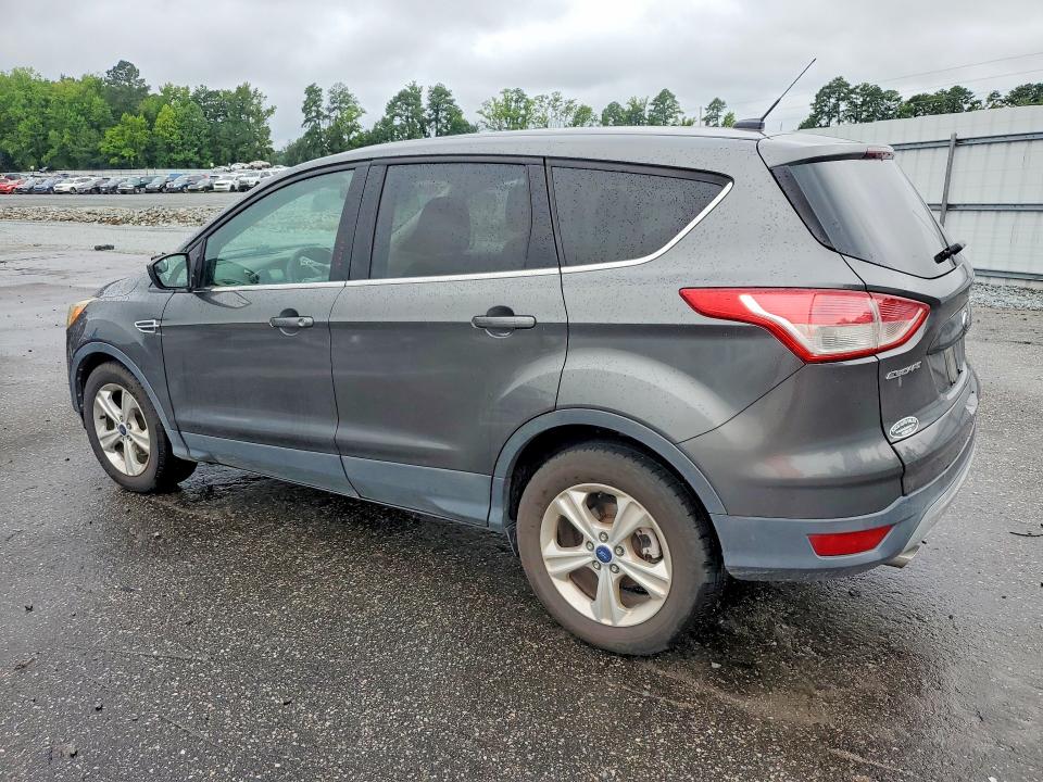 Photo 2 from auction – 2016 FORD ESCAPE with VIN 1FMCU0G75GUC10371
