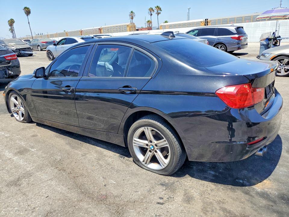 Photo 2 from auction – 2013 BMW 328 with VIN WBA3C1C50DK103721