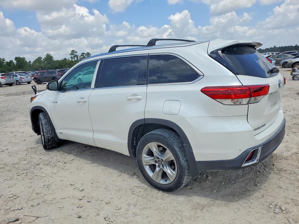 Photo 2 from auction – 2017 TOYOTA HIGHLANDER HYBRID with VIN 5TDDGRFH3HS021383