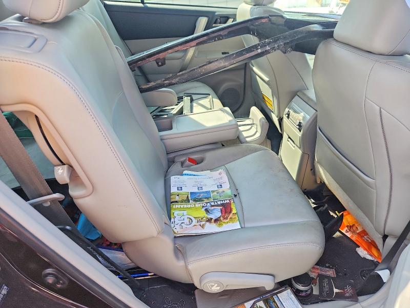 Photo 10 from auction – 2013 TOYOTA HIGHLANDER with VIN 5TDBK3EH7DS198579