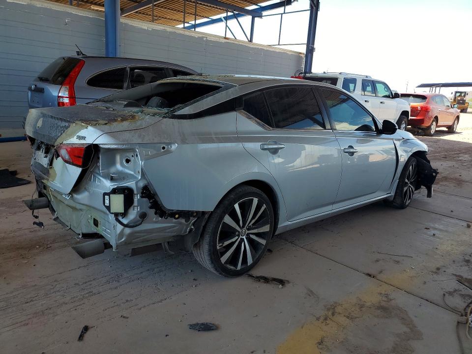 Photo 3 from auction – 2021 NISSAN ALTIMA with VIN 1N4BL4CVXMN411869